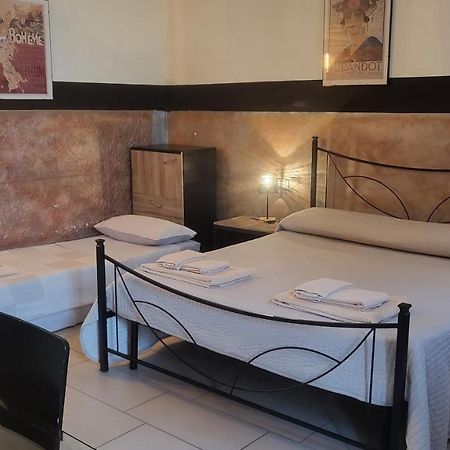 Saint Martin'S House Apartment วิเจวาโน ภายนอก รูปภาพ